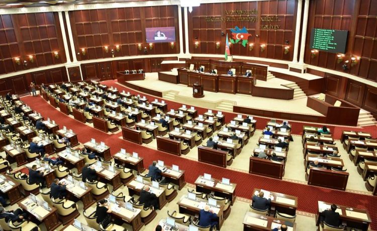 Milli Məclisin mayın 31-də keçiriləcək iclasının gündəliyinə dəyişiklik edildi