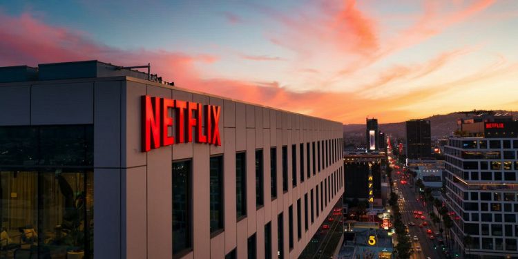 Netflix подтвердила отключение сервиса в России