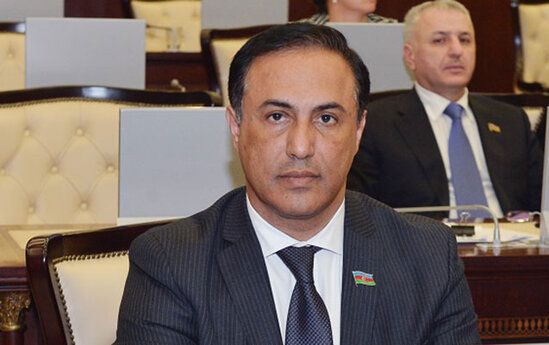 “Dövlət büdcəsində neftin qiymətinə yenidən baxılmalıdır” Elman Nəsirov
