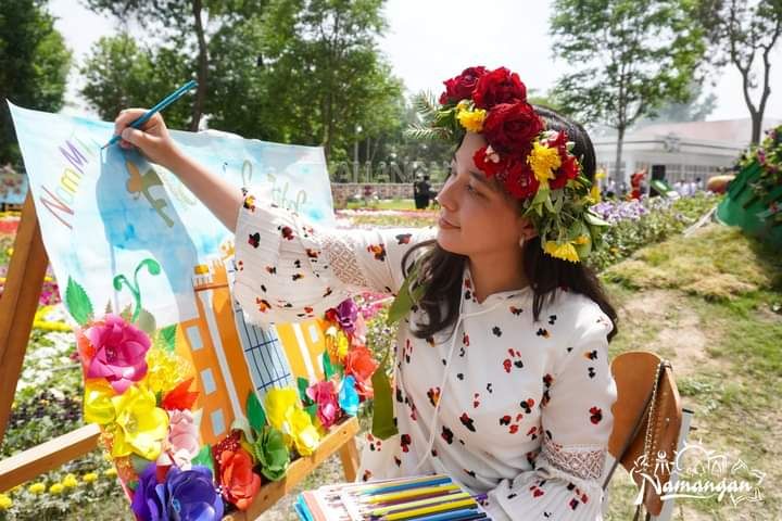 В Узбекистане проходит 61-й международный фестиваль цветов