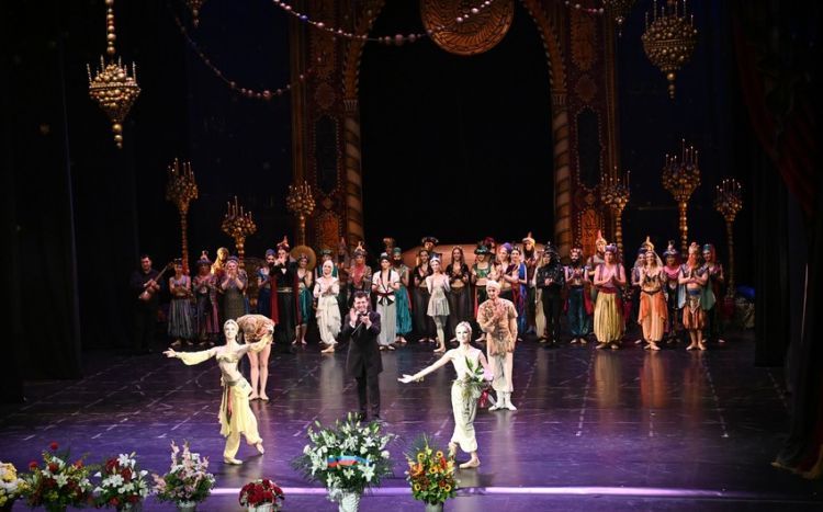 Fikrət Əmirovun "Min bir gecə" baleti Bolqarıstanda səhnələşdirildi