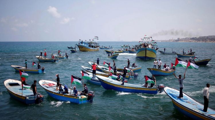 الجيش الإسرائيلي يعتقل 4 صيادين فلسطينيين قبالة سواحل غزة