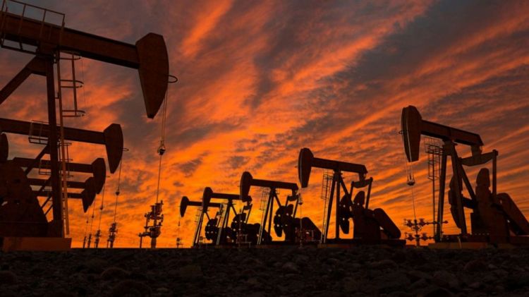 Azərbaycan neftinin qiyməti 130 dollardan aşağı düşüb