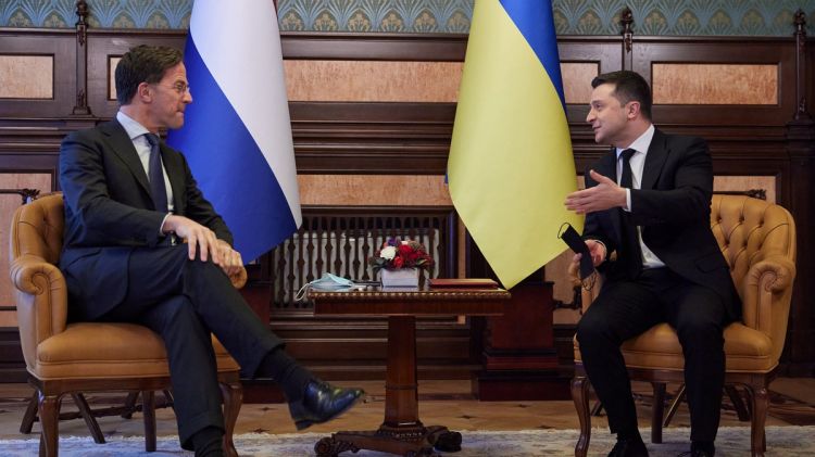 Ukrainian president, Dutch premier discuss security support for Kyiv