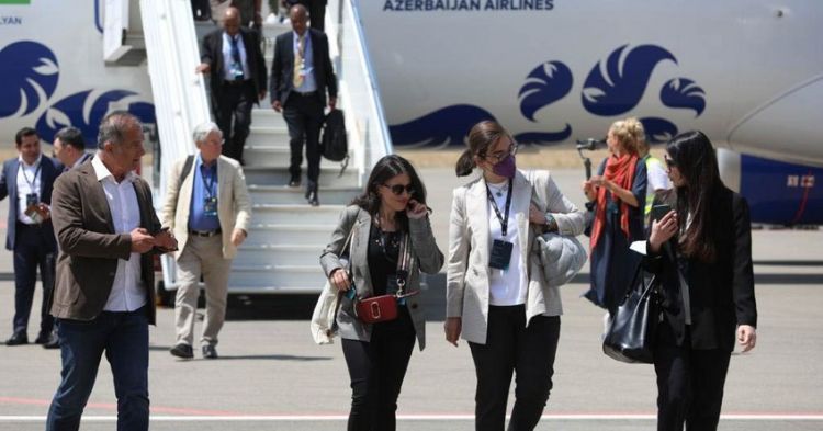 Участники IX Глобального Бакинского форума посетили Международный аэропорт Физули