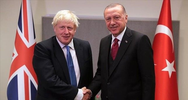 أردوغان وجونسون يبحثان العلاقات الثنائية وملفات إقليمية