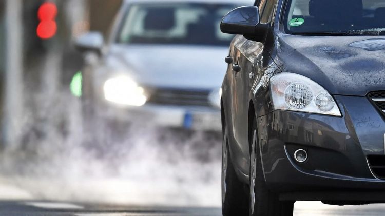 برلين تعارض خطة أوروبية لحظر السيارات التي تعمل بالوقود الأحفوري بدءا من عام 2035