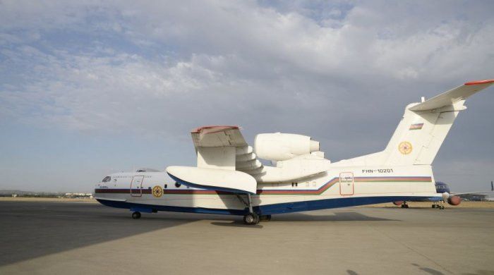 Азербайджан направляет самолет-амфибию для тушения лесных пожаров в Турции