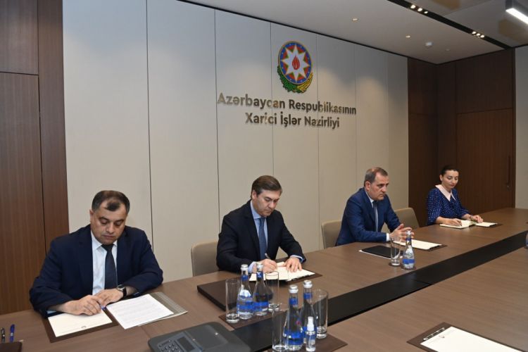 Джейхун Байрамов встретился с послами Австрии и Германии, завершившими деятельность в Азербайджане - ФОТО
