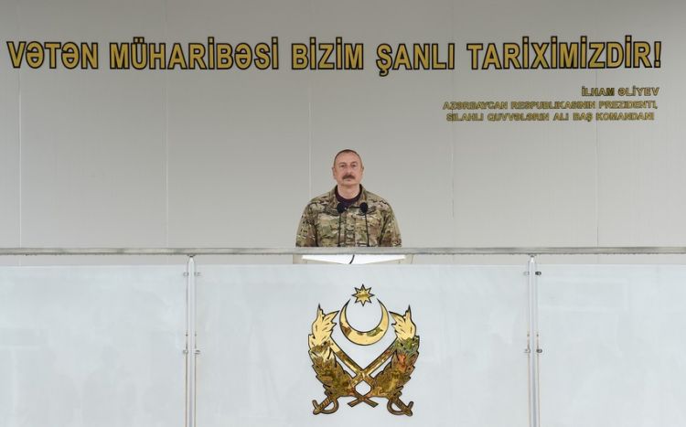 “Yeni silahlar, ən müasir texnika Azərbaycana gətirilir və gətiriləcək” İlham Əliyev