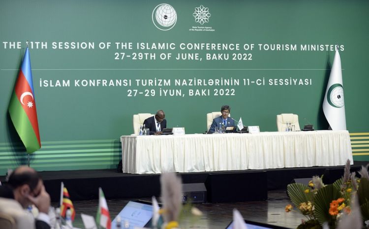 В Баку проходит заседание министров туризма стран-членов ОИС