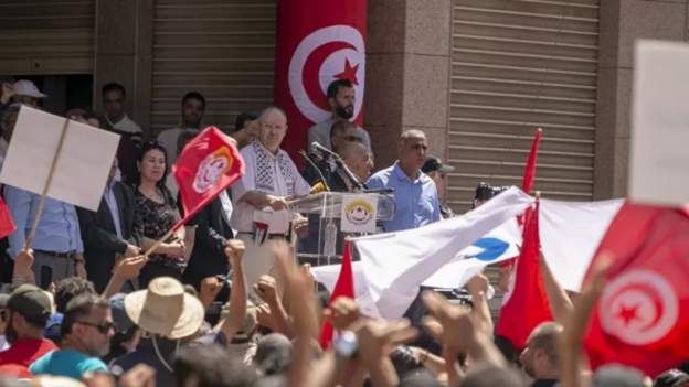 الاتحاد التونسي العام للشغل يقرر الدعوة لإضراب جديد في القطاع العام والدوائر الحكومية