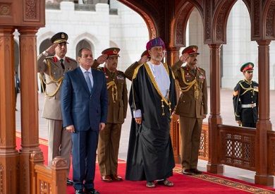 السيسي وسلطان عمان يبحثان فرص الاستثمار المشترك بين البلدين