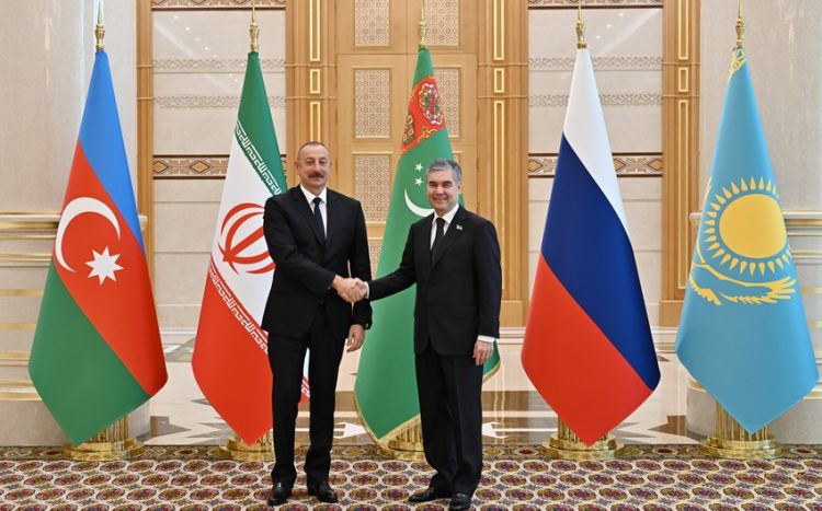 Ильхам Алиев встретился с Гурбангулы Бердымухамедовым