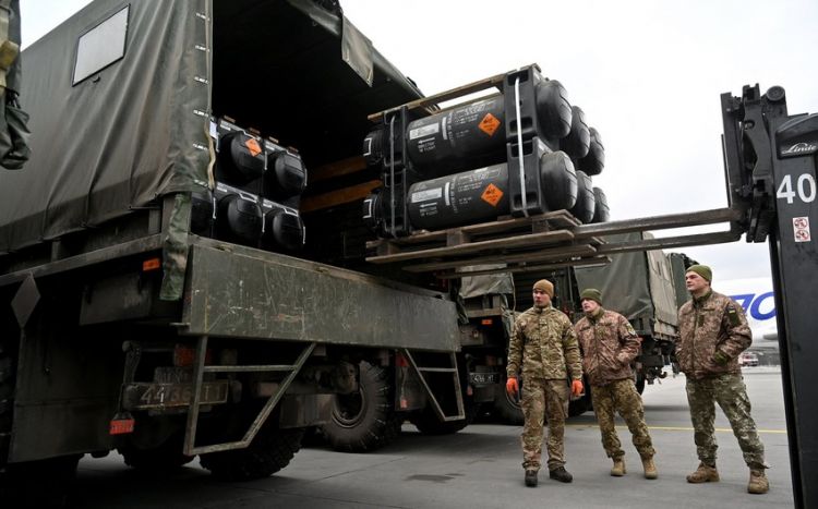 Niderland Ukraynaya 172 milyon avroluq hərbi yardım göndərdi