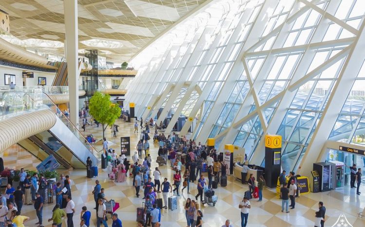 Пассажиропоток аэропортов Азербайджана приближается к показателям до пандемии
