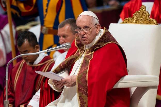 بابا الفاتيكان يعين 3 نساء في لجنة اختيار أساقفة العالم للمرة الأولي