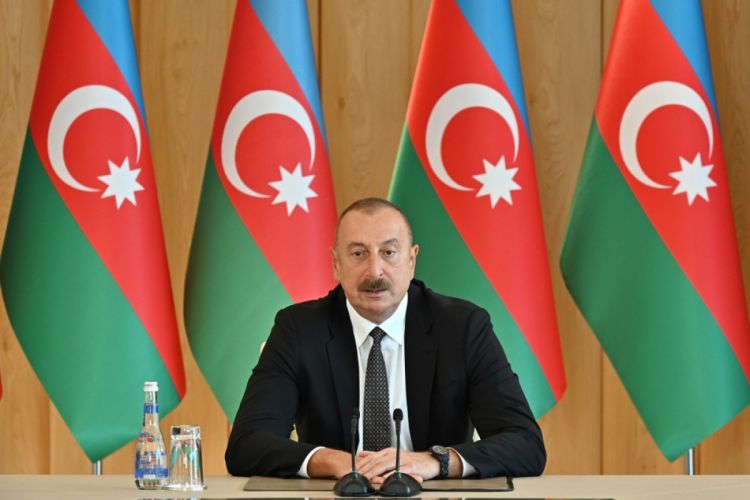 Наши сухопутные границы закрыты и должны быть закрытыми Президент Ильхам Алиев