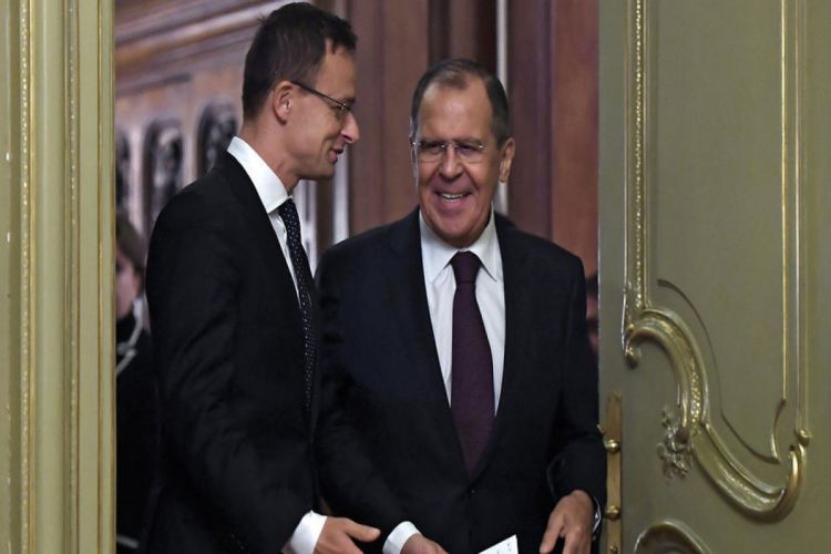Главы МИД России и Венгрии встретились в Москве