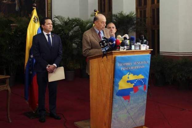 فنزويلا وكولمبيا تستأنفان العلاقات الدبلوماسية بعد قطعها قبل ثلاث سنوات