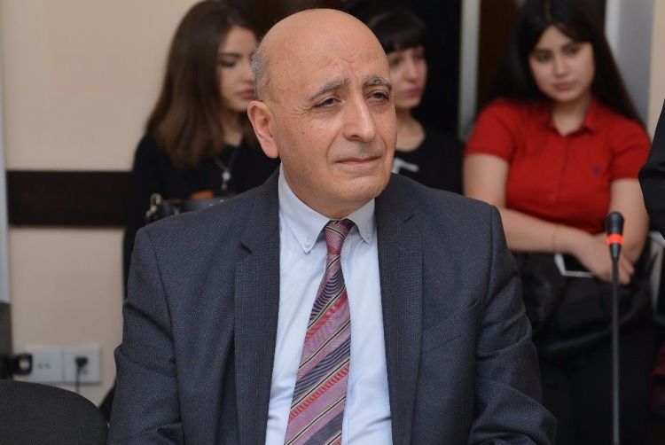 Карабахским армянам нужно вступить в диалог с Баку политолог