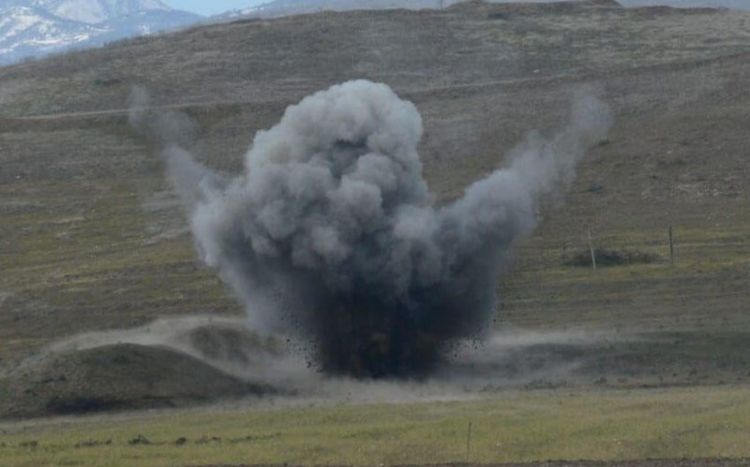 В результате подрыва на минах в Карабахе погибли 7 военнослужащих и 32 гражданских лица