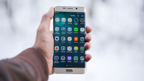 Samsung убрала букву «Z» из названий смартфонов