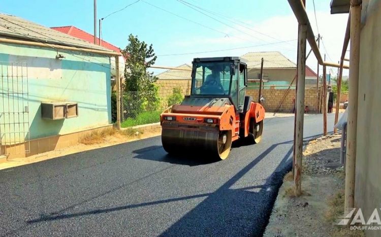 В бакинском поселке Бинагади приступили к ремонту четырех улиц