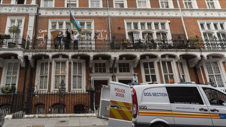 "مجموعة دينية متطرفة" تعتدي على سفارة أذربيجان في لندن