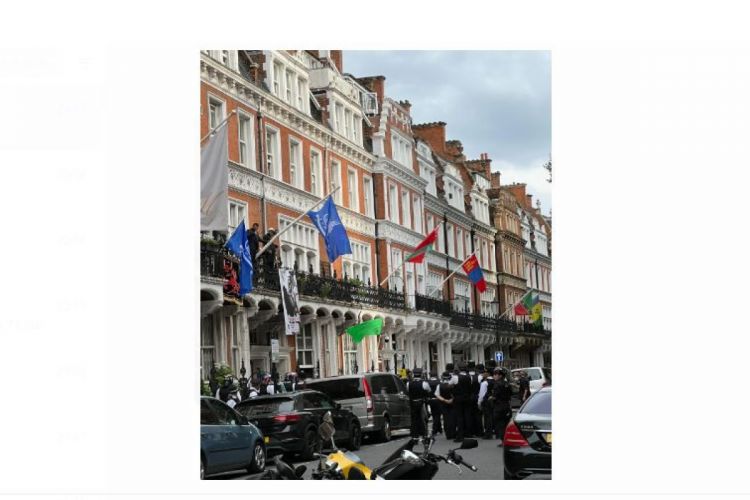 МИД Узбекистана осудил нападение на посольство Азербайджана в Лондоне