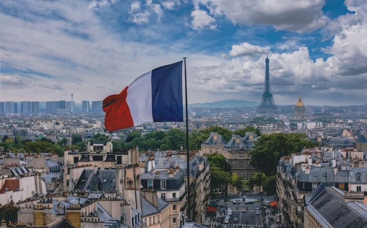 В парламенте Франции заявили о рекордно низких запасах топлива в стране