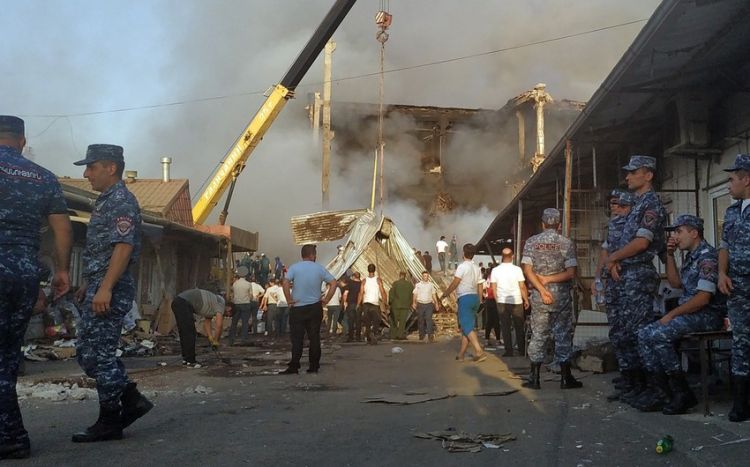 Правительство Армении объявит траур в связи со взрывом в ТЦ "Сурмалу"