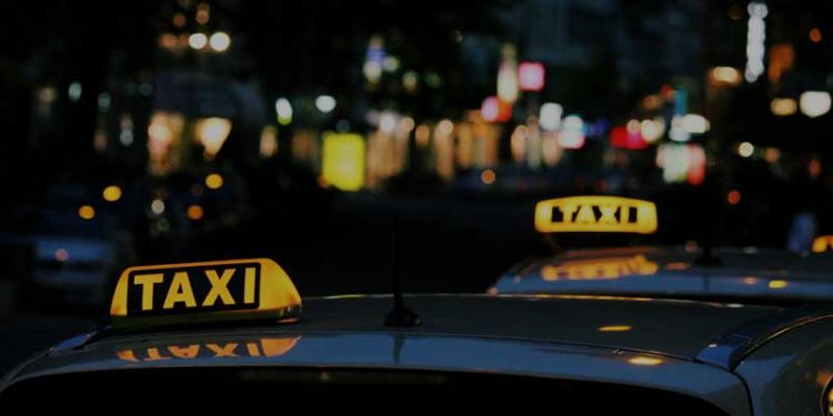 В Азербайджане количество пользователей такси уменьшилось на 18%
