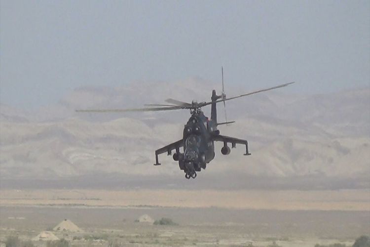 Проведены учения с вертолетными подразделениями ВВС
