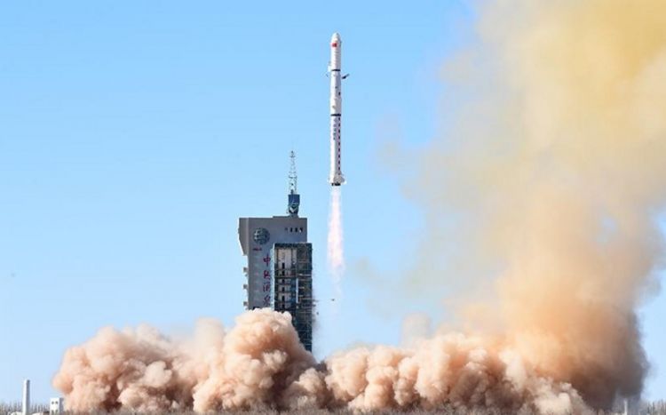 Китай запустил в космос новую группу спутников зондирования Земли