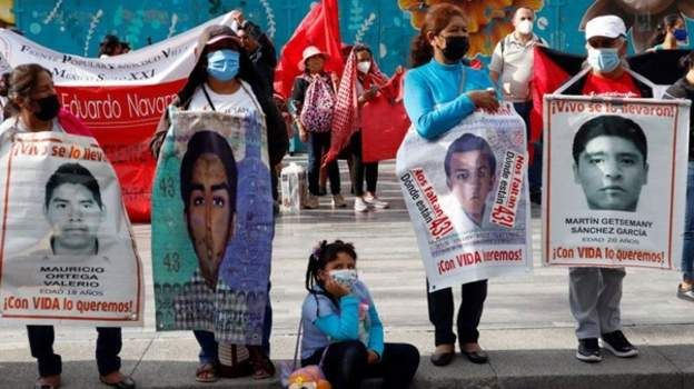 المكسيك تلقي القبض على المدعي العام في قضية اختفاء الطلاب