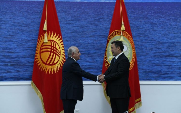 Премьер-министр Али Асадов встретился с президентом Кыргызстана Садыром Жапаровым