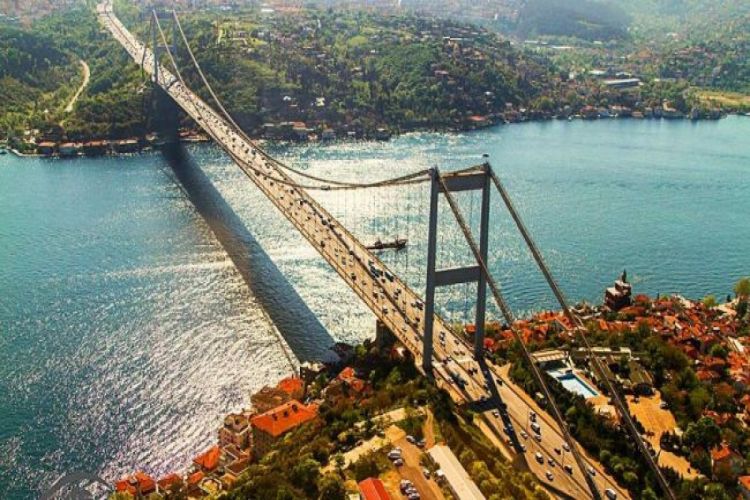 Турция с октября в пять раз увеличит сборы за проход через проливы