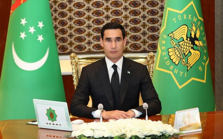 Президент Туркменистана обсудил с главой "Газпрома" энергетическое сотрудничество