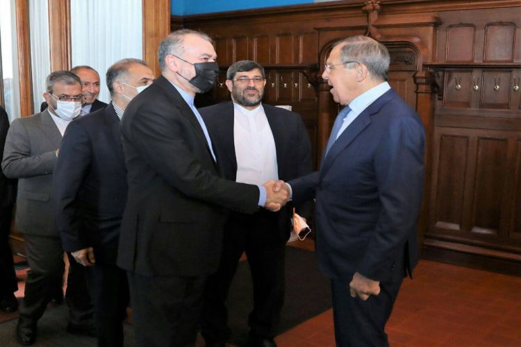 Главы МИД Ирана и России провели встречу