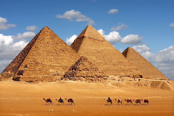 Bir əsrlik sirrin üstü açıldı Giza Piramidası bu yolla..