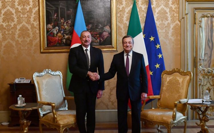 Италия - одна из стран, имеющих большое значение для Азербайджана депутат