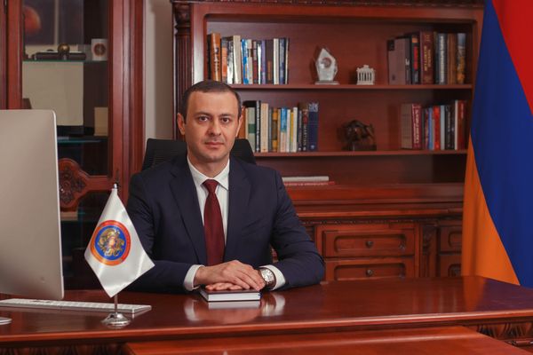 «168.am»: Секретарь Совбеза Армении извинился перед Азербайджаном За незаконный визит в Карабах