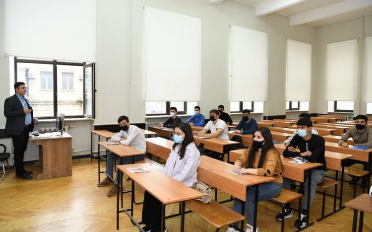 В Азербайджане определят стратегические направления сферы высшего образования