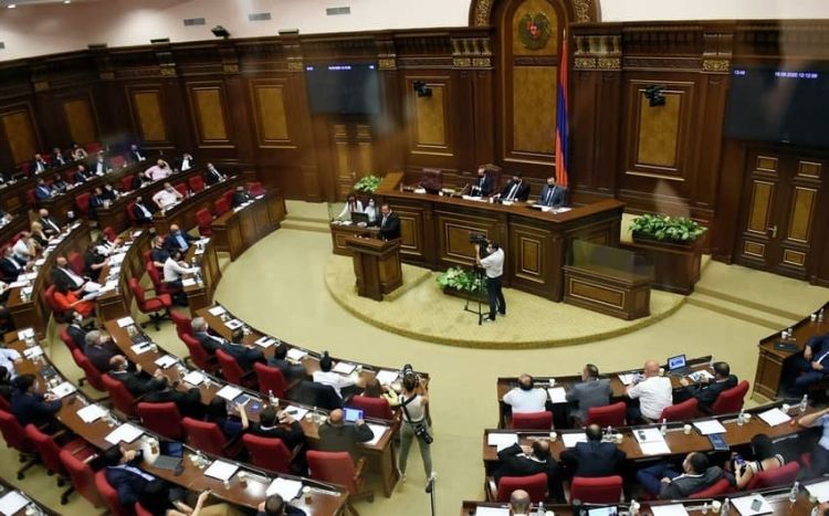 Ermənistan müxalifəti parlamenti BAYKOT ETDİ