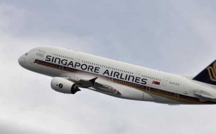 Самолет Сингапурских авиалиний покинул бакинский аэропорт после ремонта