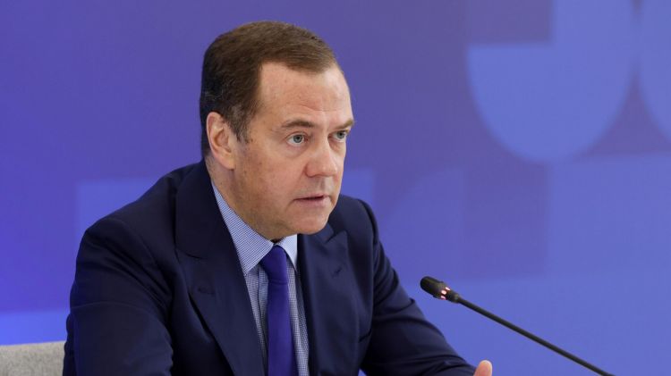 “Donetsk, Luqansk və digər ərazilər təcili Rusiyaya birləşdirilməlidir” Medvedev