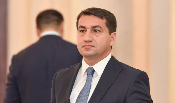 Хикмет Гаджиев выразил соболезнования в связи со смертью известного эксперта Арье Гута