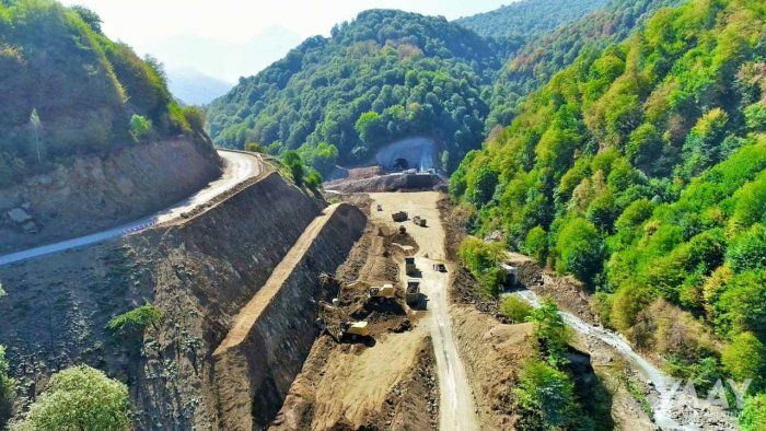Toğanalı-Kəlbəcər-İstisu yolunun və Murovdağ tunelinin inşası davam edir