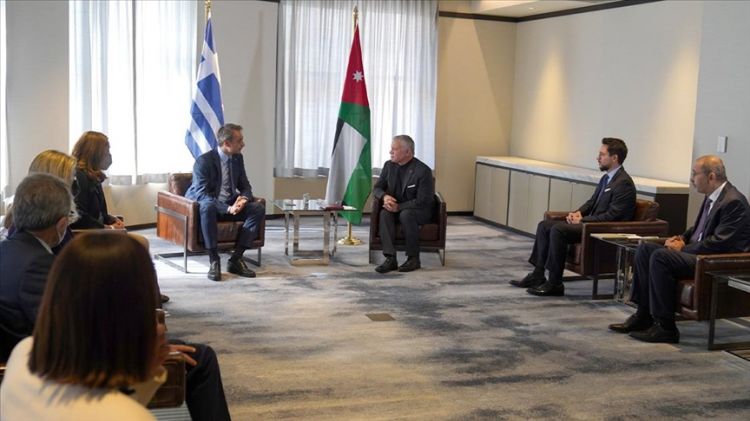 ملك الأردن يبحث مع رئيس وزراء اليونان العلاقات الثنائية